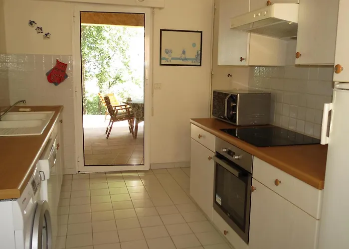 Maison 4 Pieces Vue Mer, 6 Pers, Animaux Ok, Piscines - Fr-1-780-13 Holiday home Sainte-Maxime